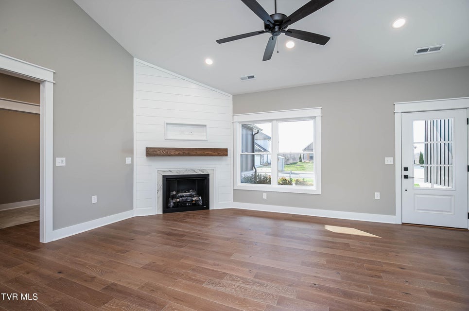 Photo #5: 249 Ruby Rose Ridge