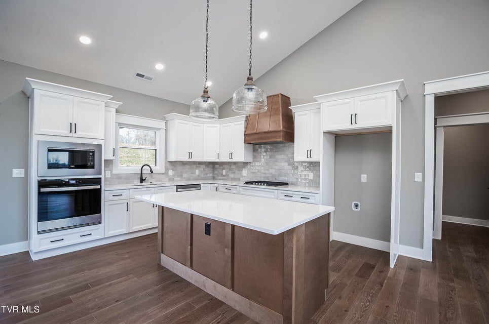 Photo #7: 249 Ruby Rose Ridge