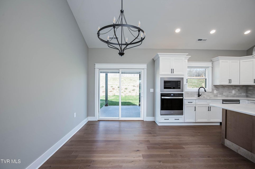 Photo #8: 249 Ruby Rose Ridge