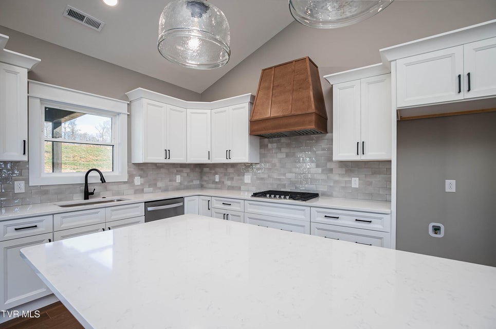 Photo #9: 249 Ruby Rose Ridge