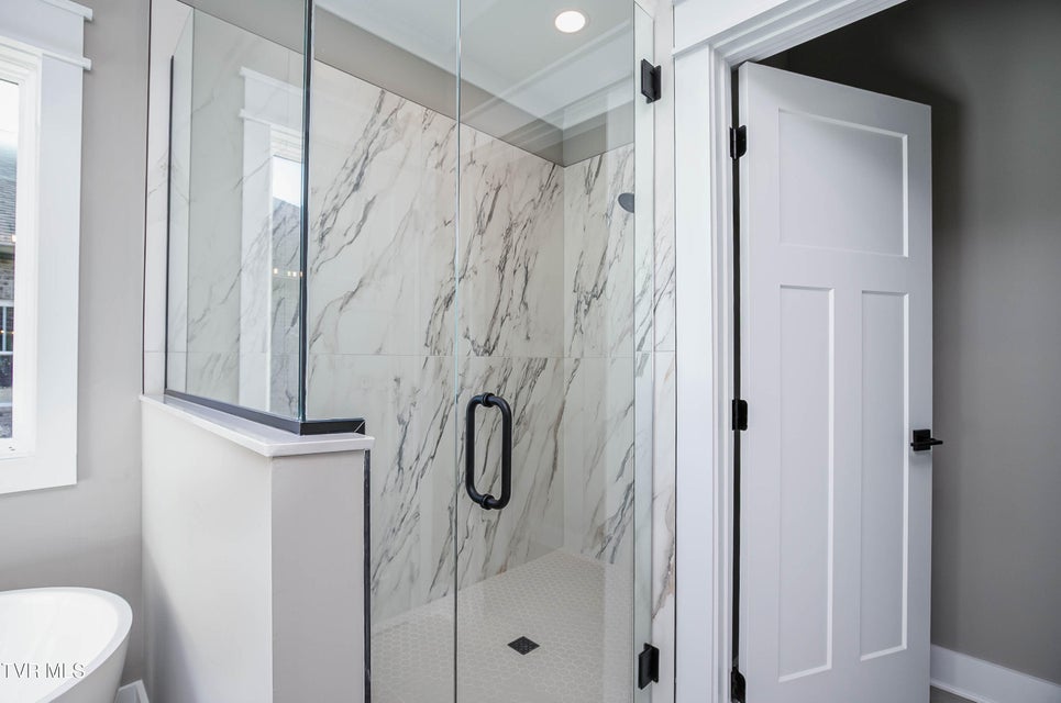 Photo #21: 249 Ruby Rose Ridge