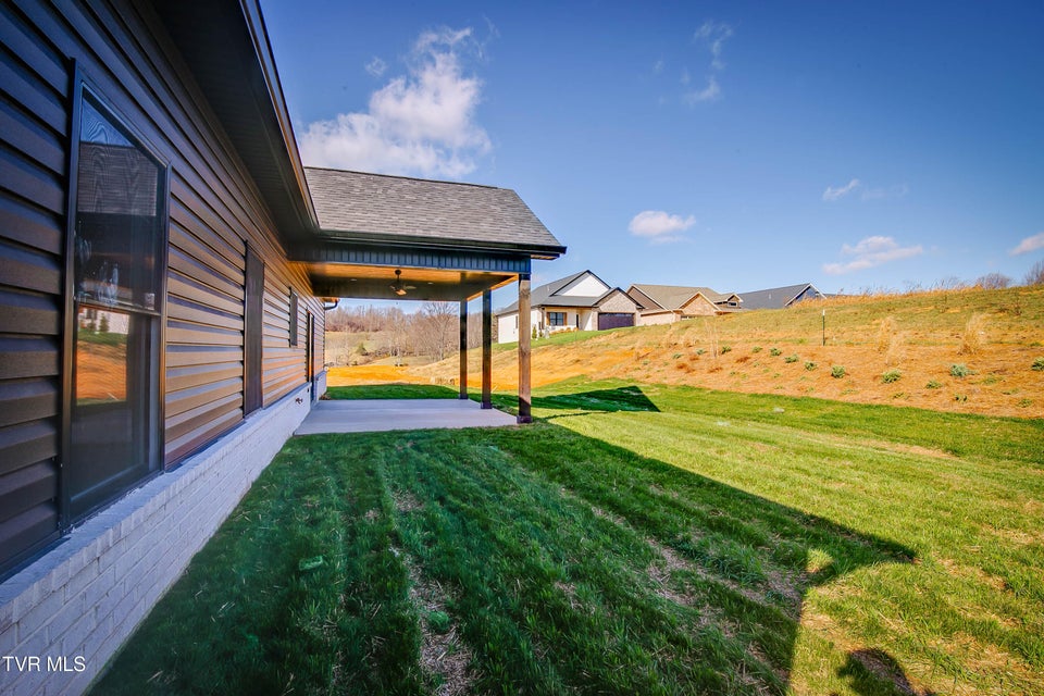 Photo #28: 249 Ruby Rose Ridge