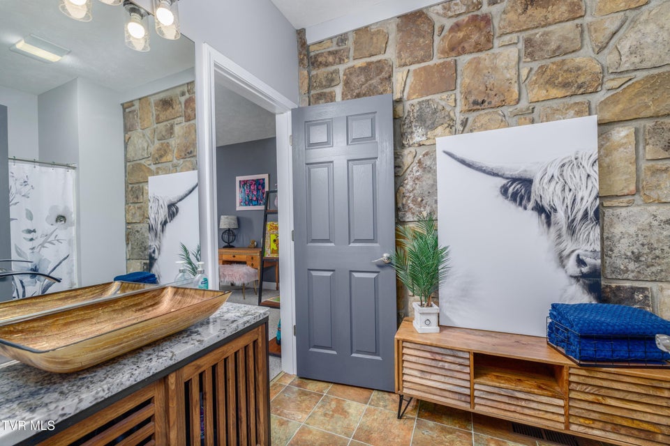 Photo #17: 2011 Mars Hill Road