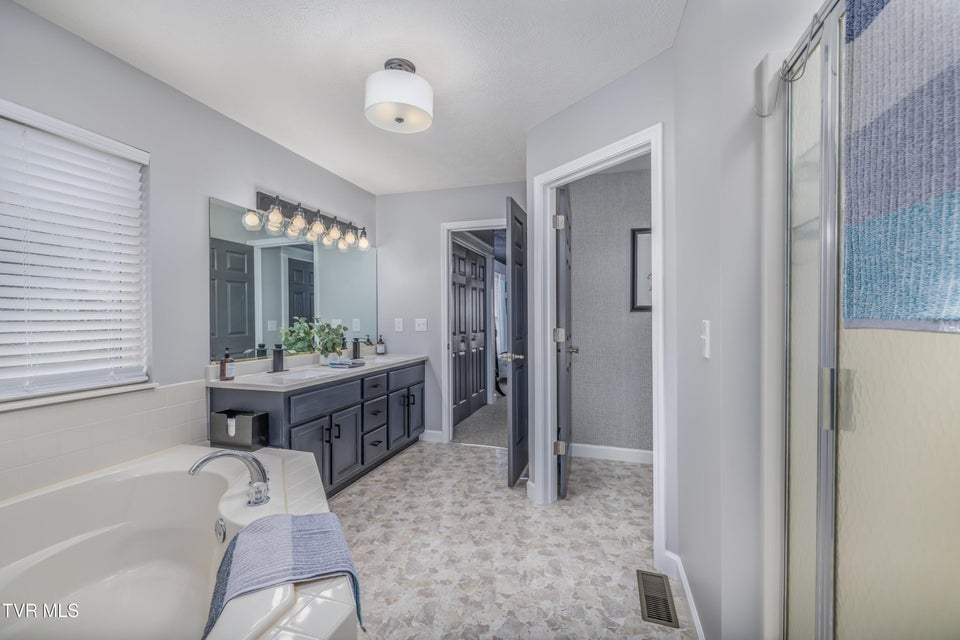 Photo #28: 2011 Mars Hill Road