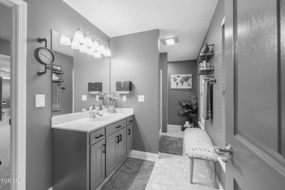 Photo #37: 2011 Mars Hill Road