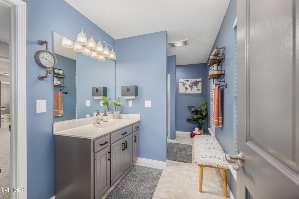 Photo #38: 2011 Mars Hill Road