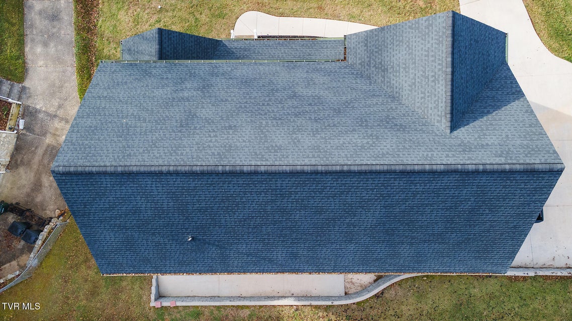 Photo #52: 1111 Vestal Court