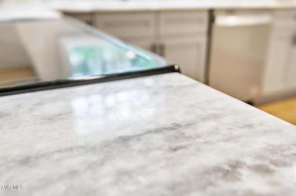 Photo #15: 1111 Vestal Court