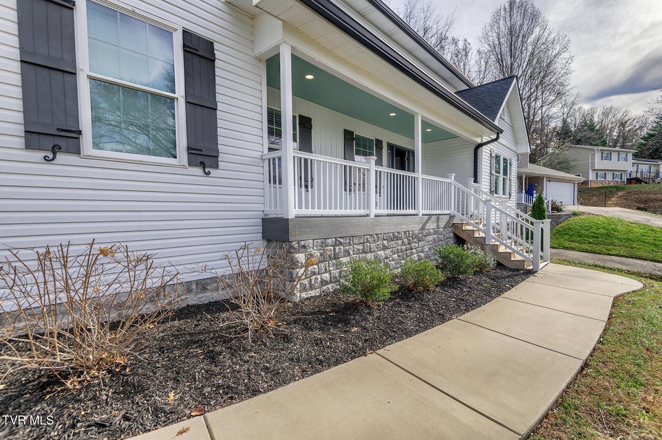 Photo #6: 1111 Vestal Court