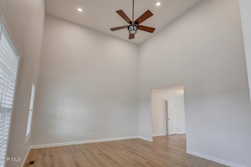 Photo #11: 1111 Vestal Court