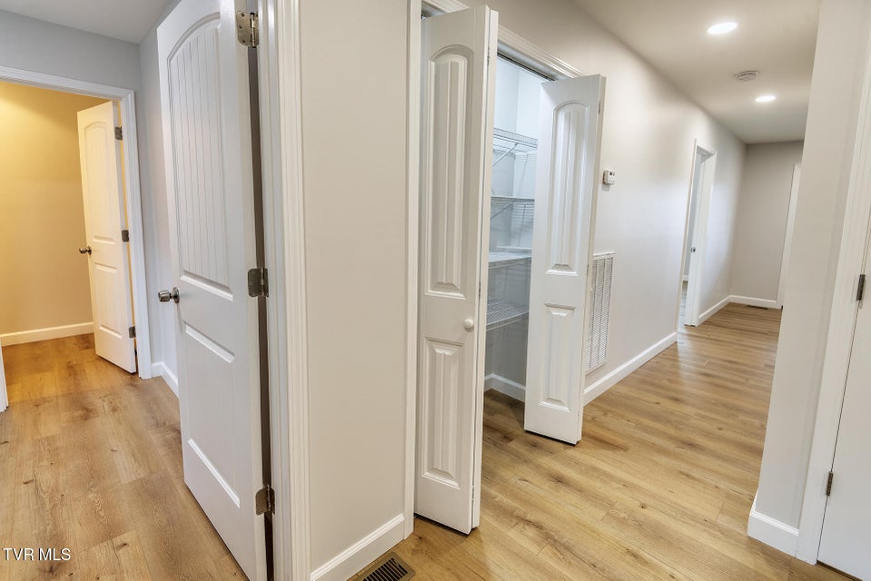 Photo #33: 1111 Vestal Court