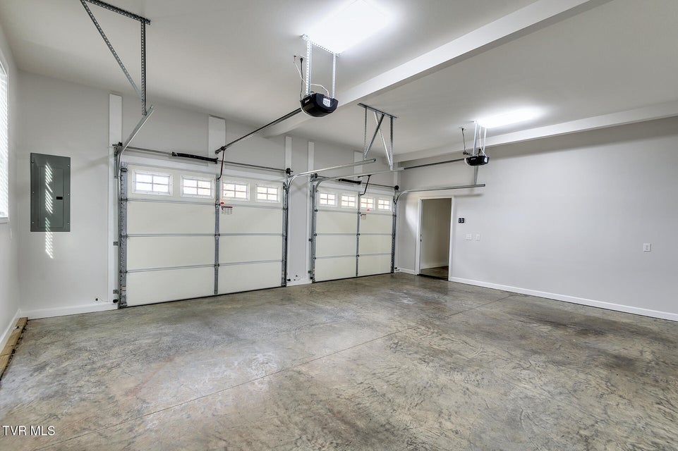 Photo #45: 1111 Vestal Court