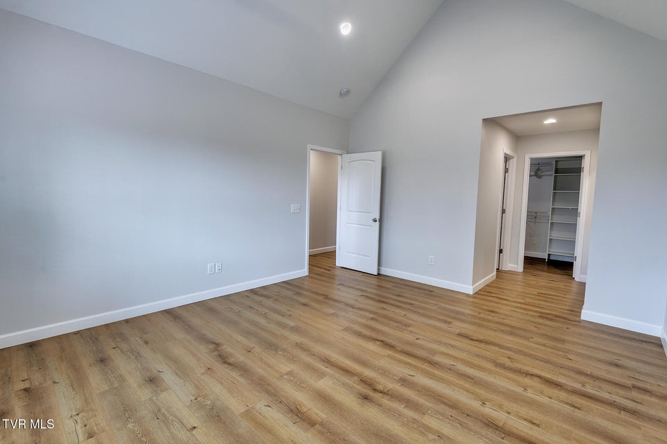 Photo #37: 1111 Vestal Court