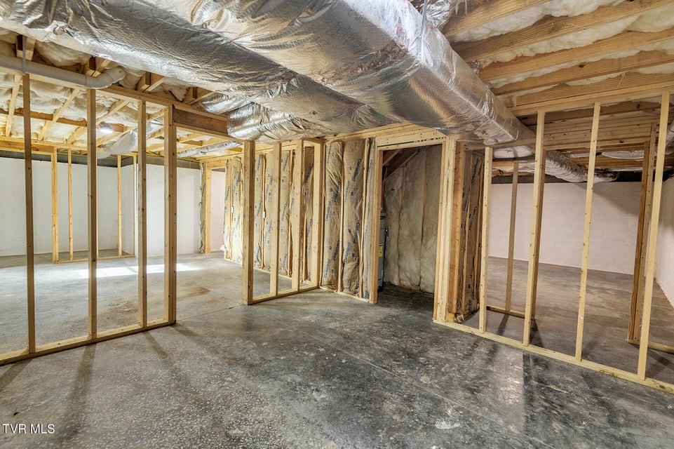 Photo #48: 1111 Vestal Court