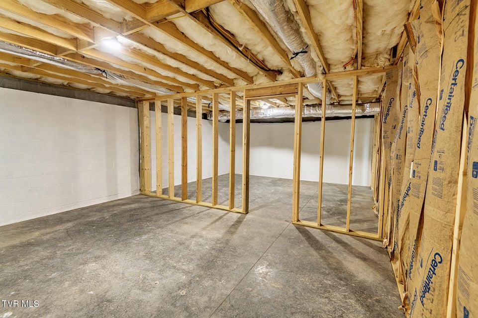 Photo #49: 1111 Vestal Court