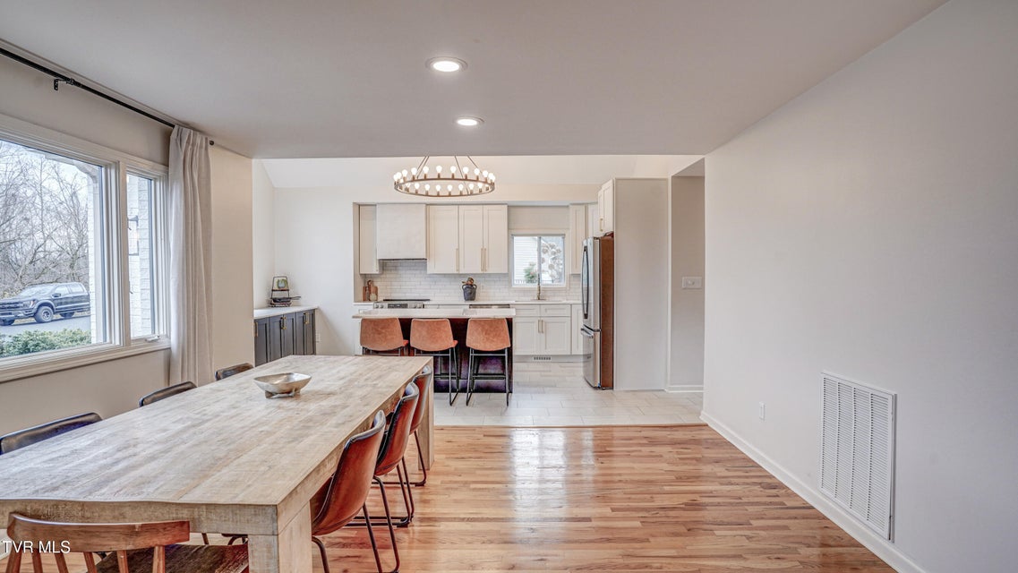 Photo #12: 1018 Laurelwood Drive