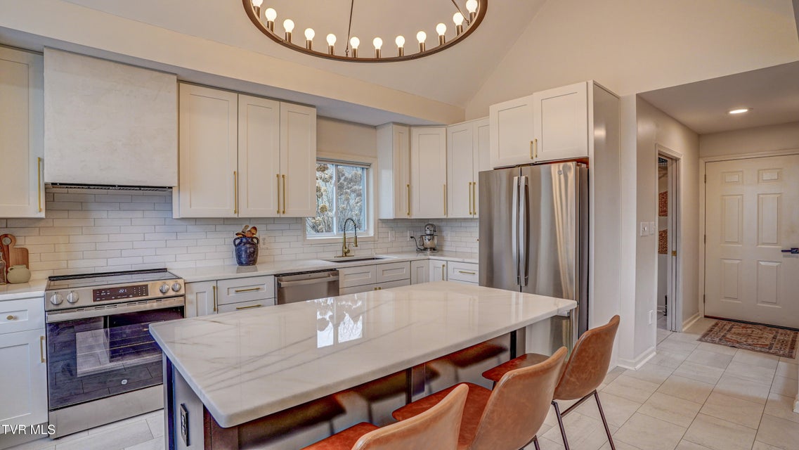 Photo #19: 1018 Laurelwood Drive