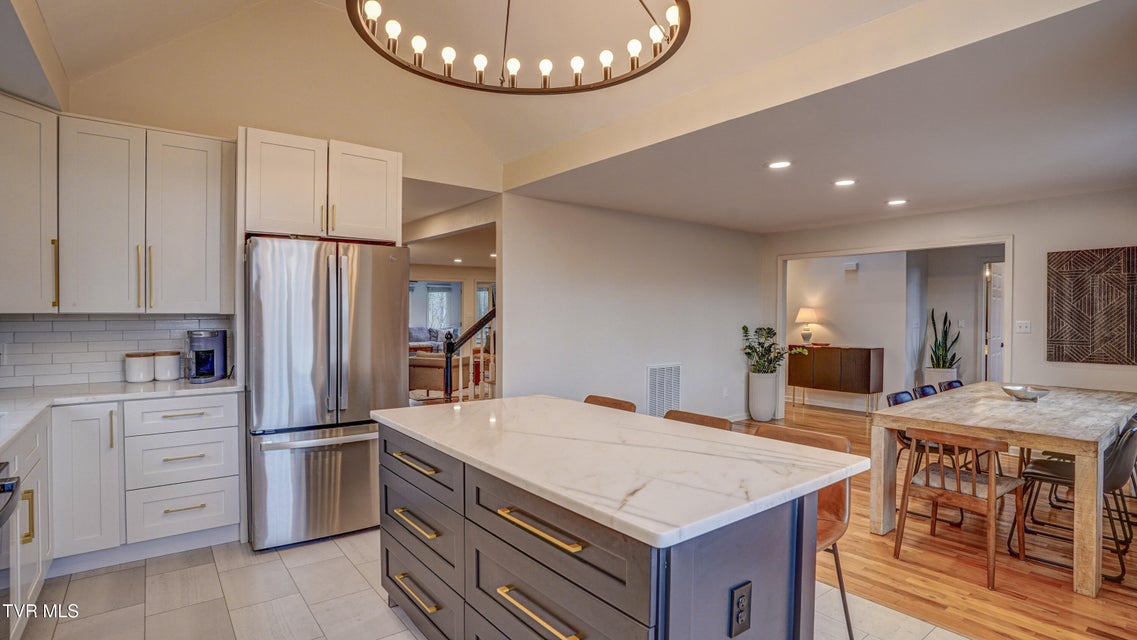 Photo #23: 1018 Laurelwood Drive