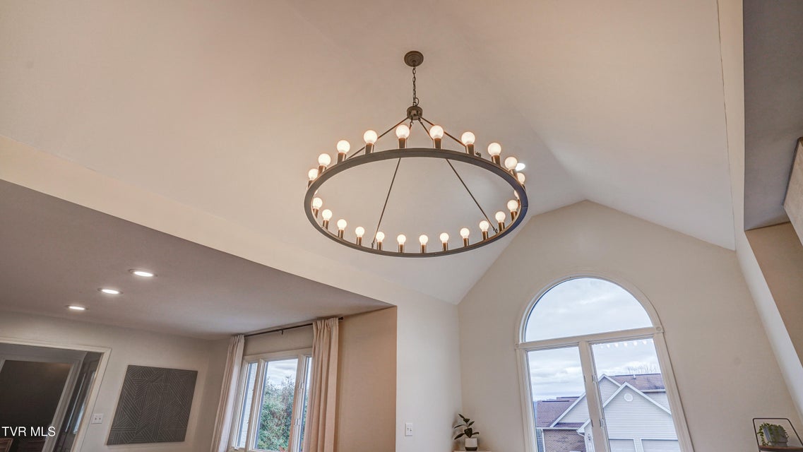 Photo #26: 1018 Laurelwood Drive