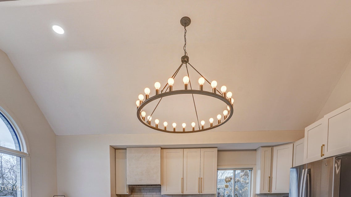 Photo #27: 1018 Laurelwood Drive