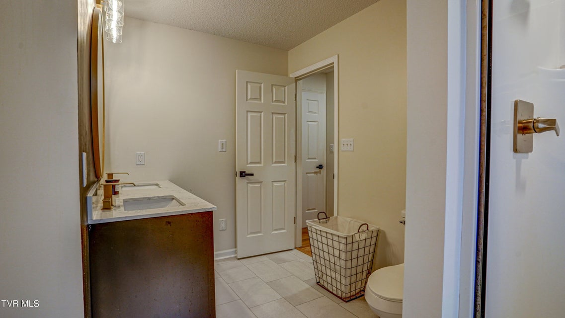 Photo #52: 1018 Laurelwood Drive