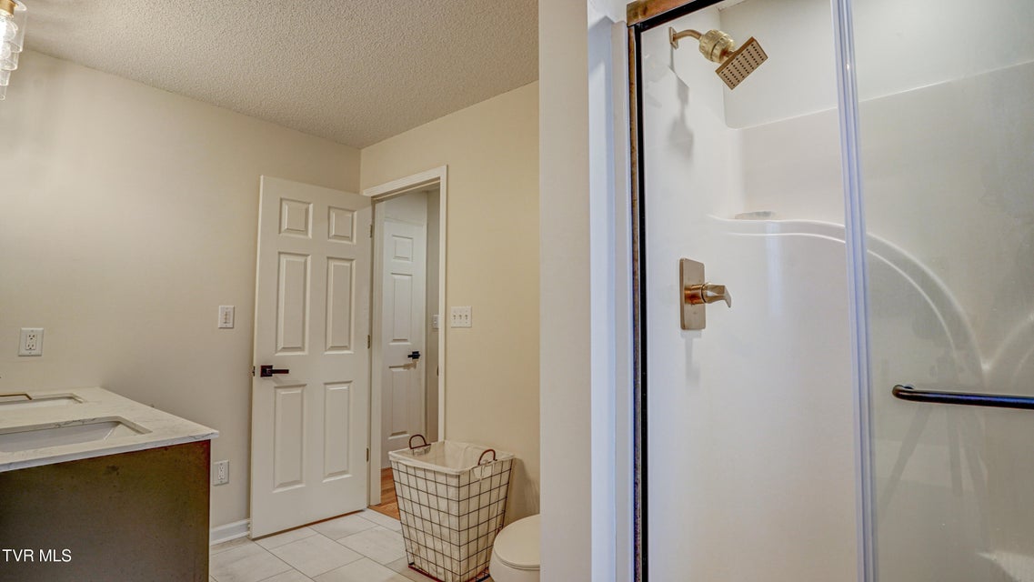 Photo #53: 1018 Laurelwood Drive