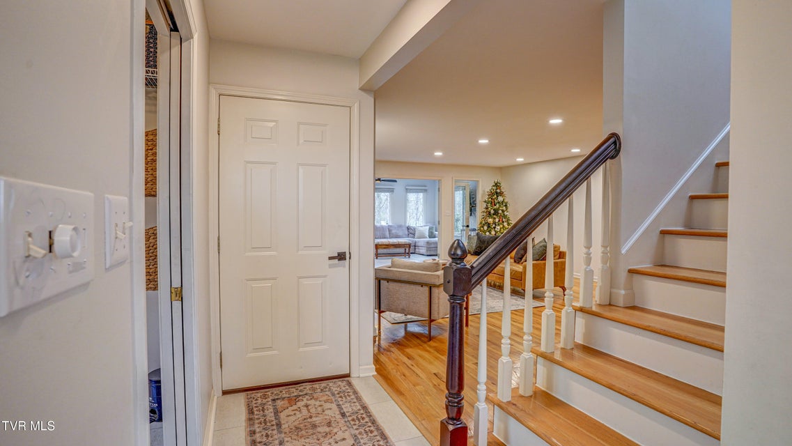 Photo #59: 1018 Laurelwood Drive