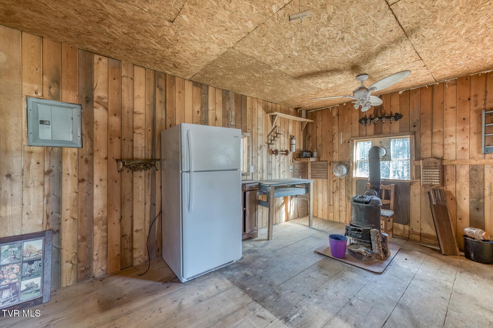 Photo #13: 240 Phil Arnett Road