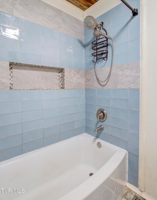 Photo #24: 461 Bunker Hill Road