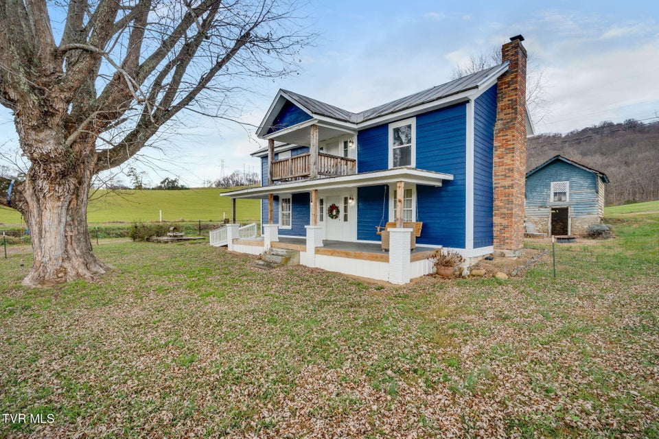 Photo #2: 2149 Siam Road