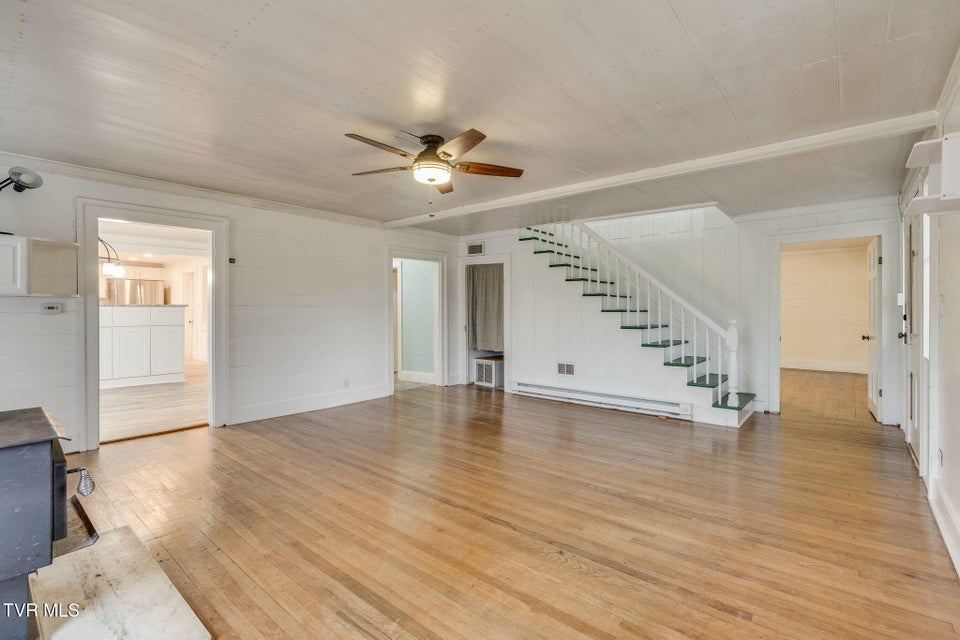 Photo #13: 2149 Siam Road