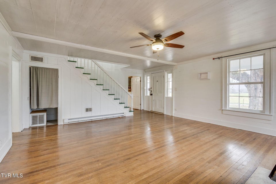 Photo #14: 2149 Siam Road