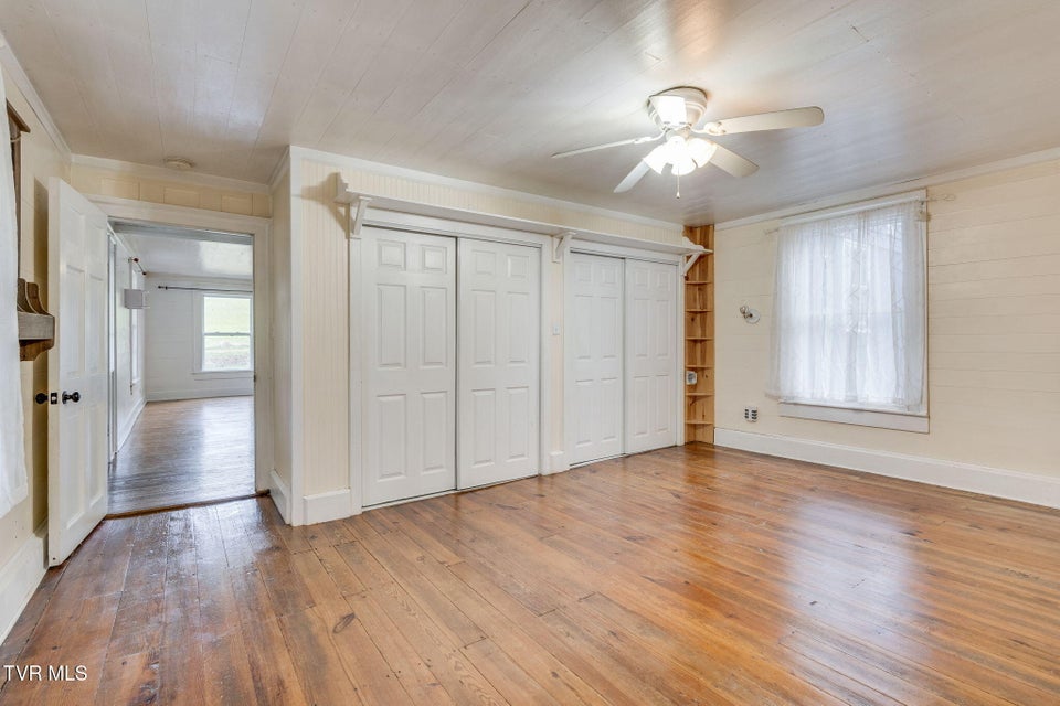 Photo #21: 2149 Siam Road