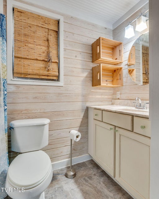 Photo #24: 2149 Siam Road