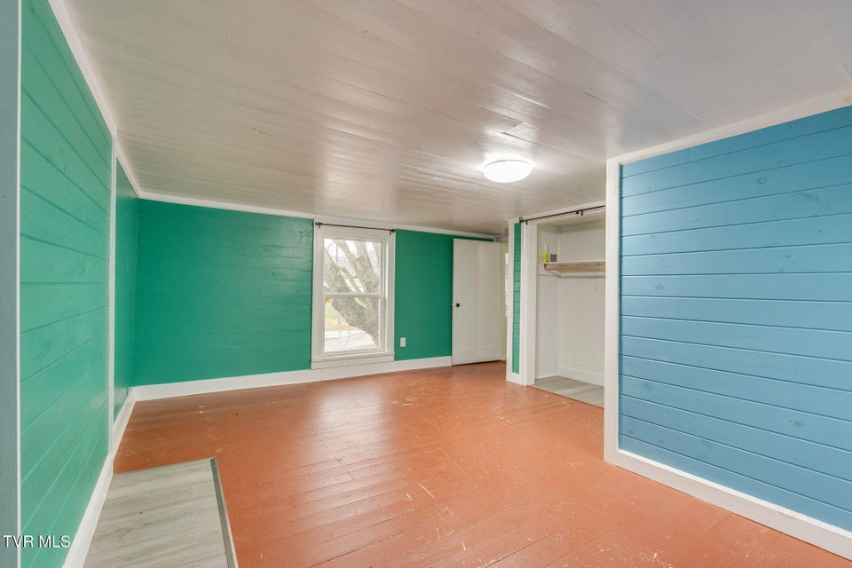 Photo #31: 2149 Siam Road