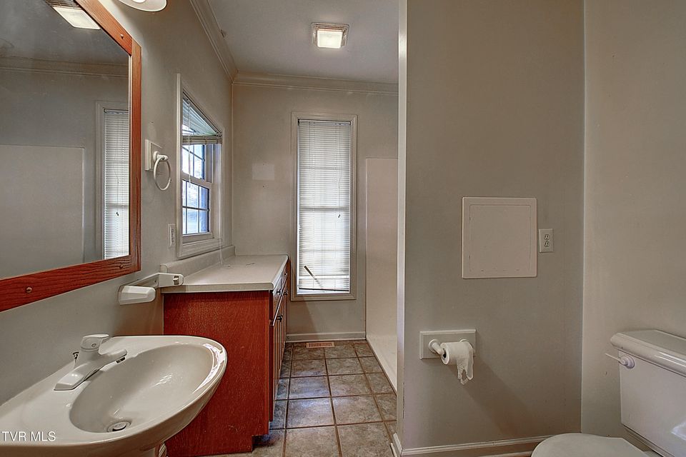 Photo #31: 244 Sinking Creek Road