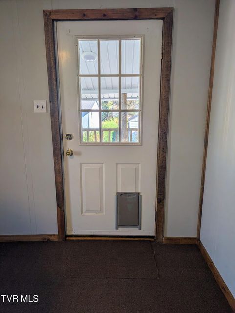 Photo #5: 701 Well Street