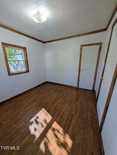 Photo #12: 701 Well Street