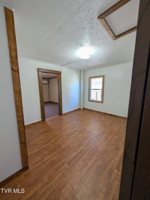 Photo #13: 701 Well Street