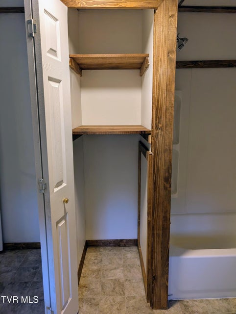 Photo #15: 701 Well Street