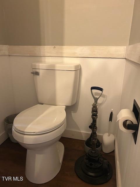 Photo #11: 512 Fleetwood Court