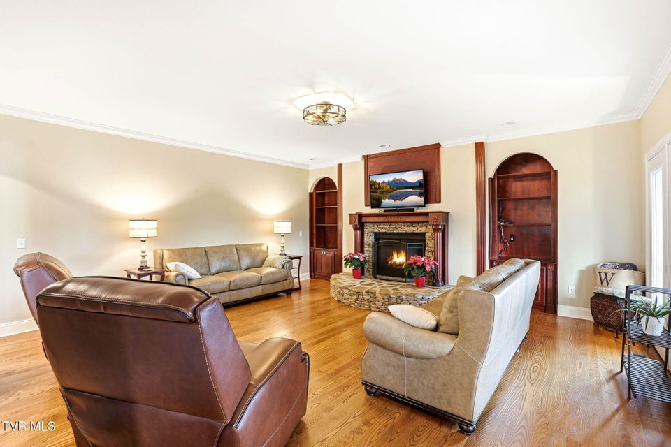 Photo #5: 34 Whitehall 