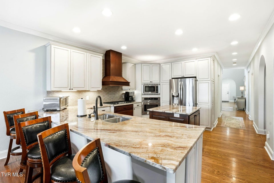 Photo #8: 34 Whitehall 