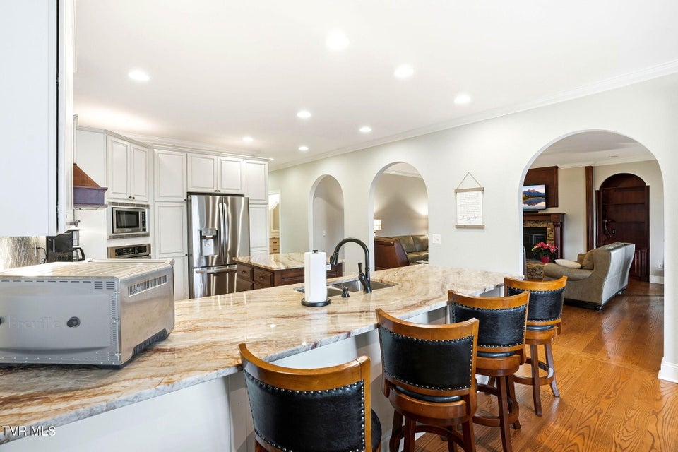 Photo #9: 34 Whitehall 