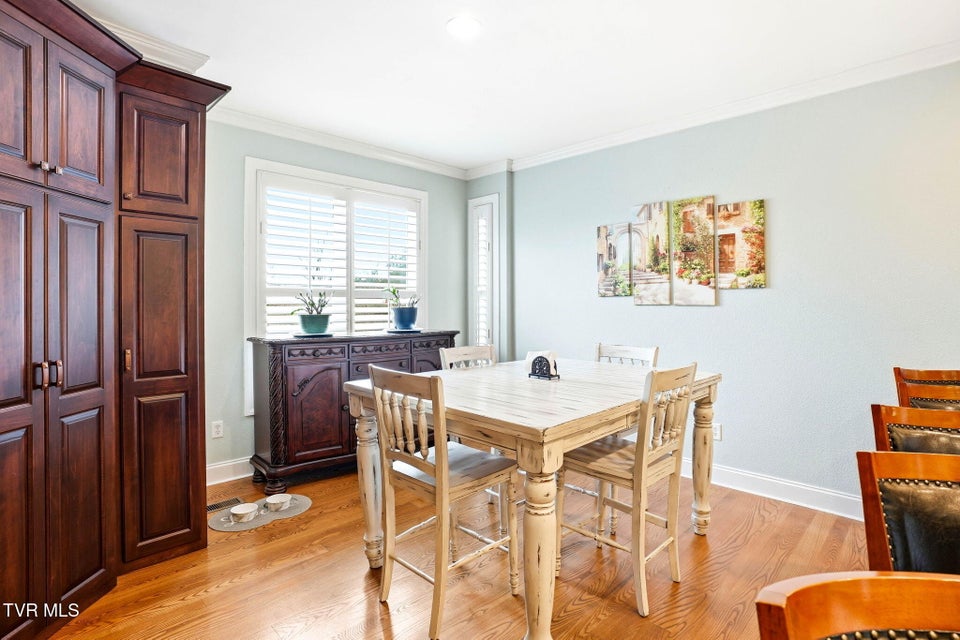 Photo #11: 34 Whitehall 