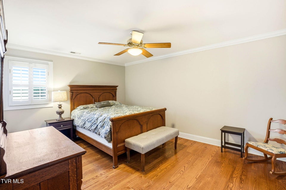 Photo #20: 34 Whitehall 