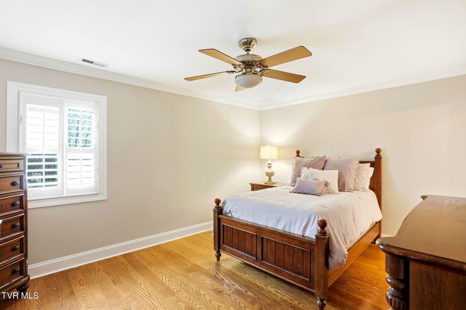 Photo #22: 34 Whitehall 