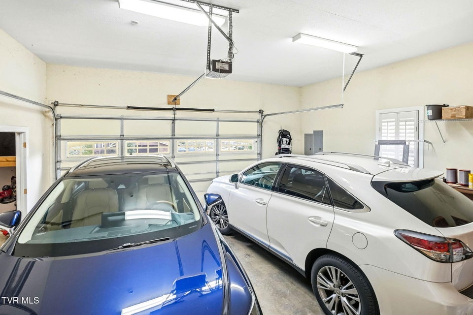 Photo #30: 34 Whitehall 