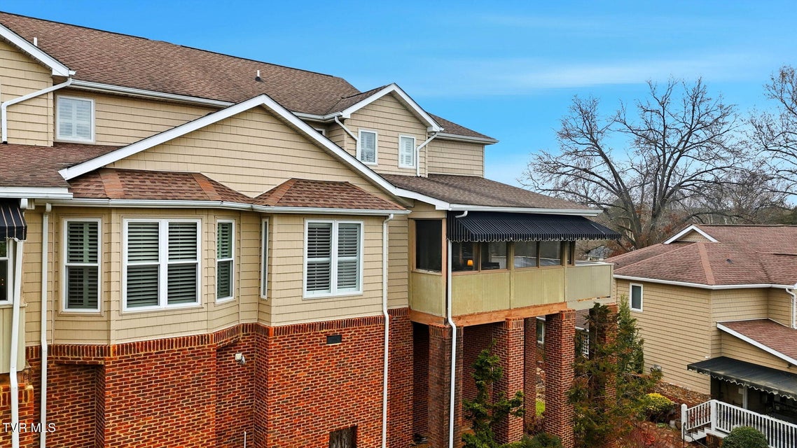 Photo #37: 34 Whitehall 