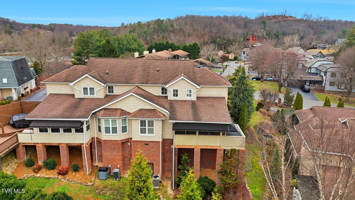 Photo #40: 34 Whitehall 